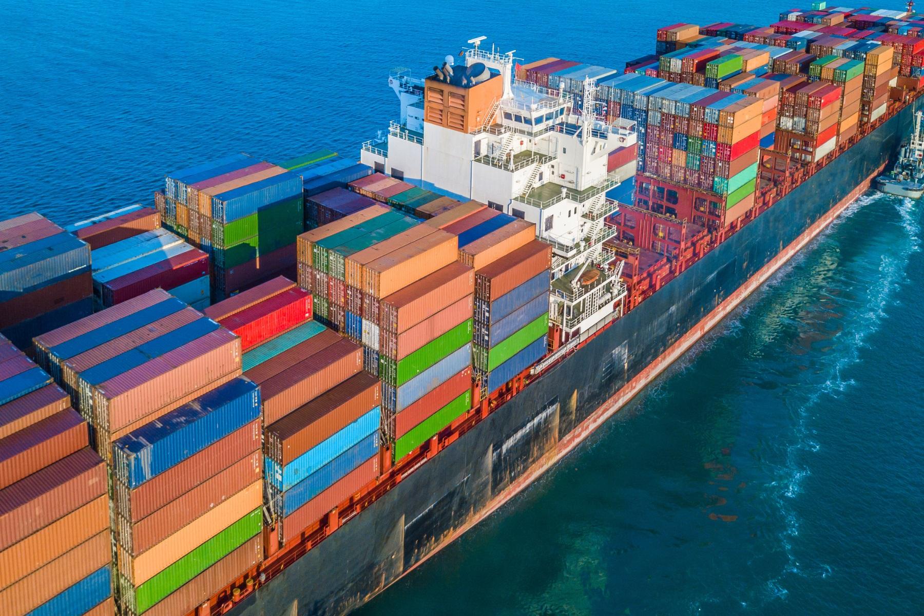 Image of a container ship loaded with containers.